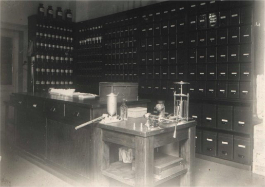 Historisches Warenlager der Löwen-Apotheke